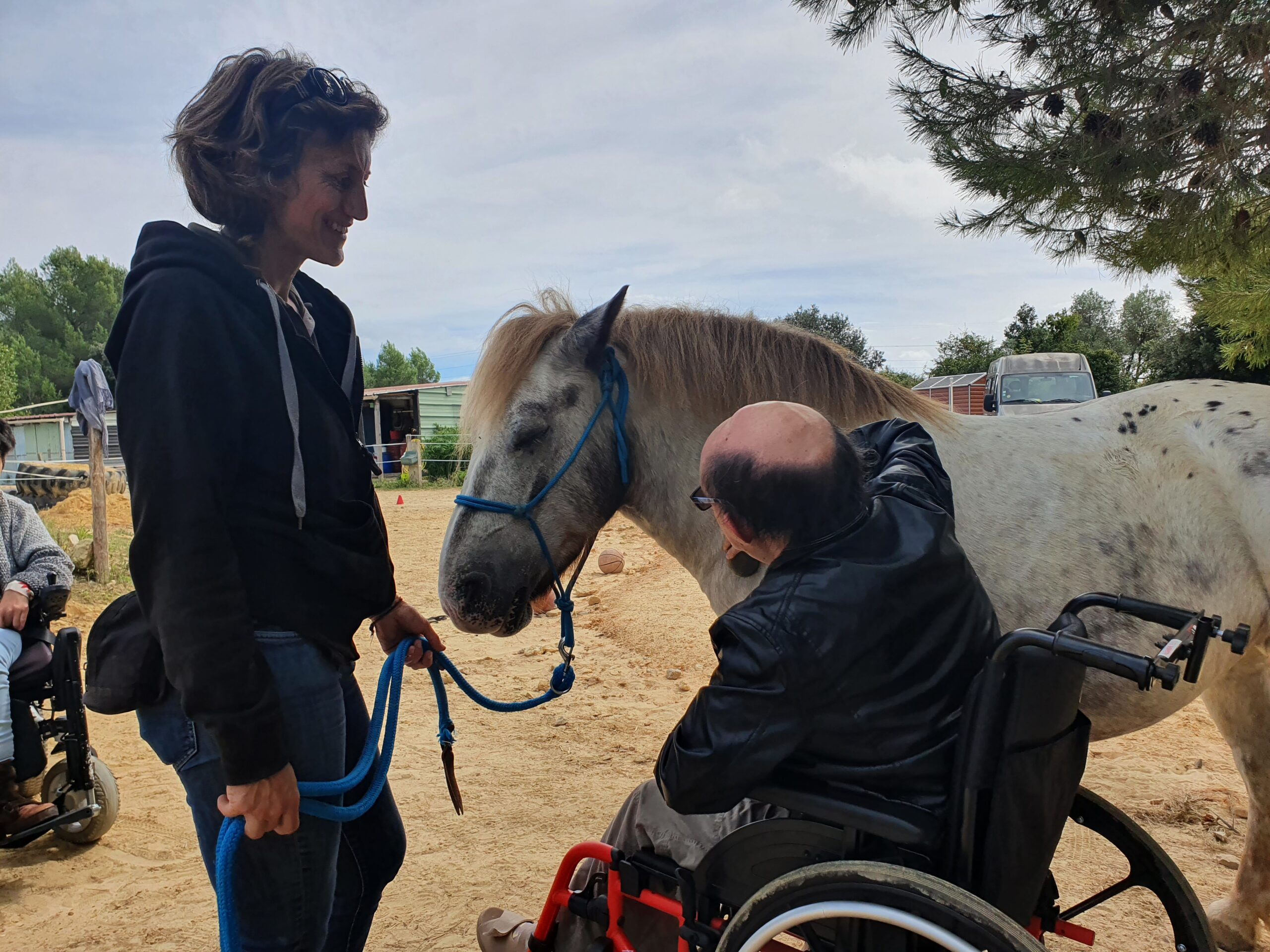 equi-handi-homme-poil-de-parole